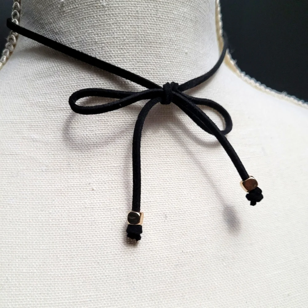 Set of 2 black choker necklaces